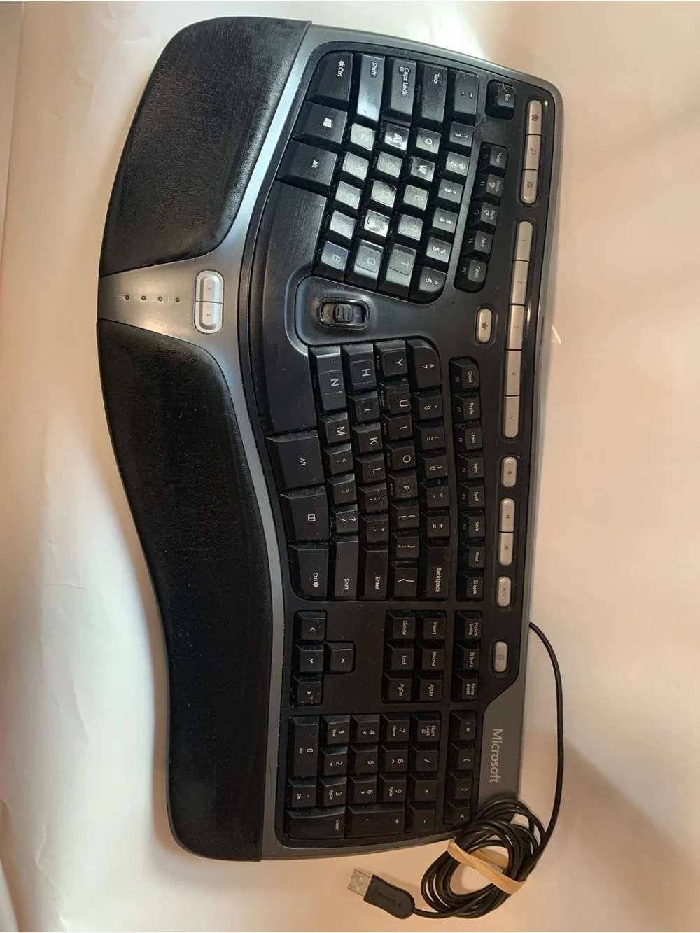 Microsoft Natural Ergonomic Keyboard 4000 v1.0 Model KU-0462 USB Tested
